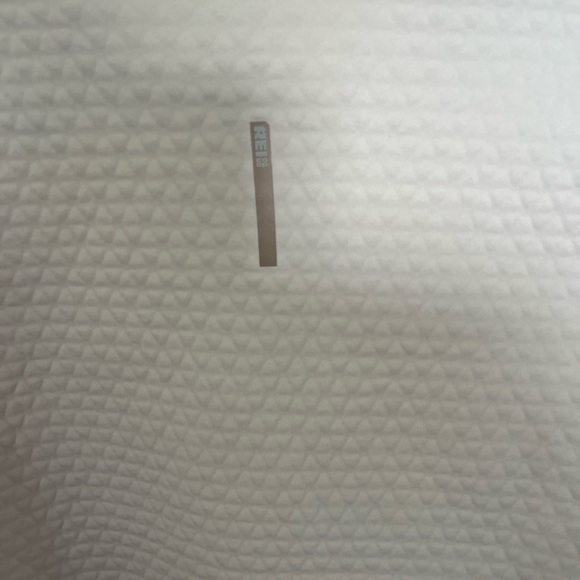 REI - women’s pull over- like new - Picture 5 of 5